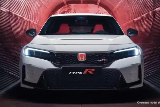 Foto - Honda Civic Type R 2023 Dijual Rp 700 Jutaan, Punya Tenaga Buas