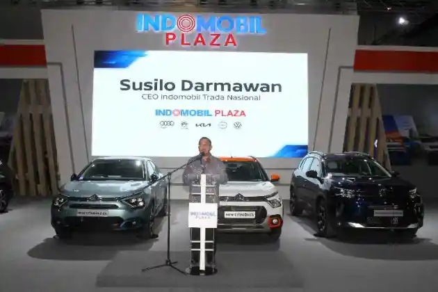 Foto - Indomobil Pamerkan 15 Unit Mobil di IIMS 2023