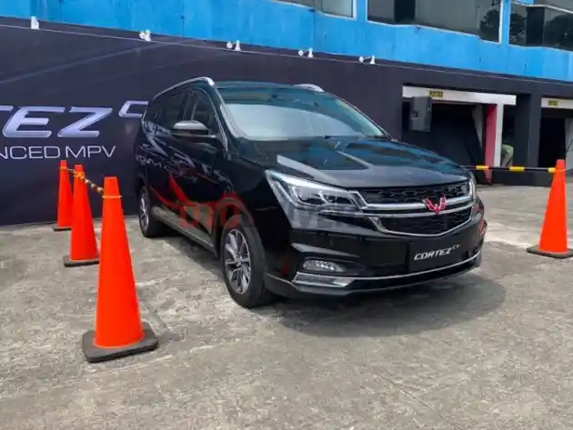 Foto - Transmisi CVT Almaz Terasa 'Endut-Ndutan', Ini Kata Wuling