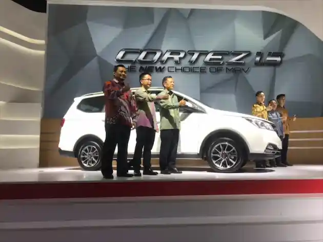 Foto - Wuling Cortez Bermesin 1.500 CC Meluncur, Tak Sampai Rp 200 Juta