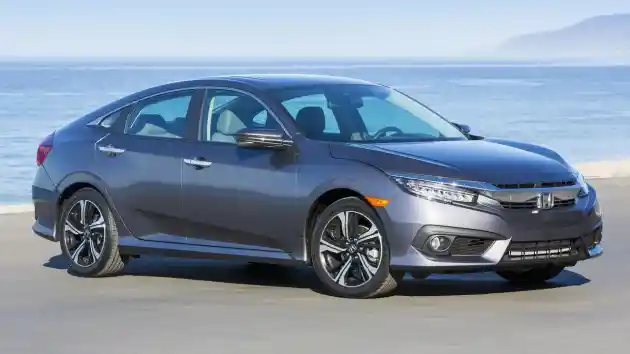 Foto - Honda Civic Turbo Raih Best Buy of The Year di Amerika