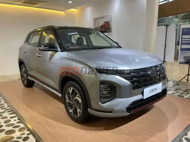 Foto - Fitur Bluelink di Hyundai Creta Bikin Konsumen Tidak Bisa Ganti Headunit