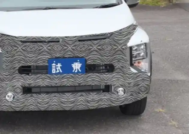 Foto - Impresi Mengemudi Crossover MPV Mitsubishi di Jepang