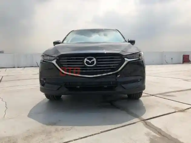 Foto - FIRST DRIVE: Mazda CX-8 2019