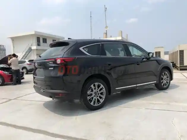 Foto - GALERI: Mazda CX-8 2019 (21 FOTO)