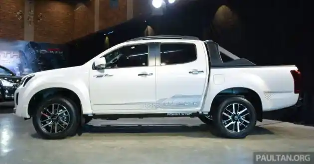 Foto - Isuzu D-Max Stealth Dijual Terbatas, Untuk yang Ingin Tetap Tampil Gaya