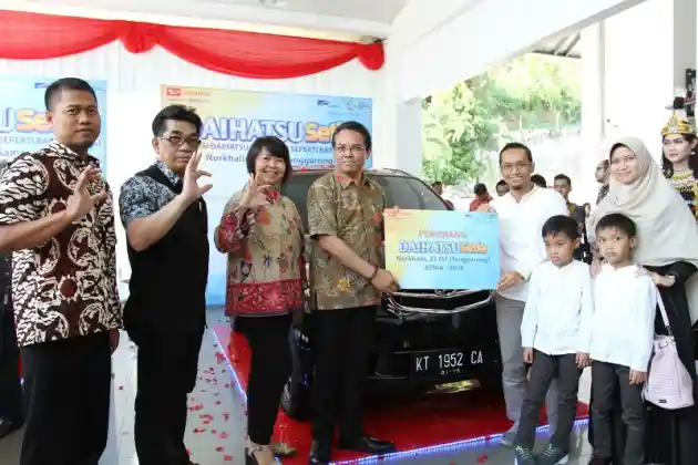 Foto - Tak Bosan, Daihatsu Kembali Rekondisi Gratis Mobil Konsumennya. Kali Ini di Kalimantan