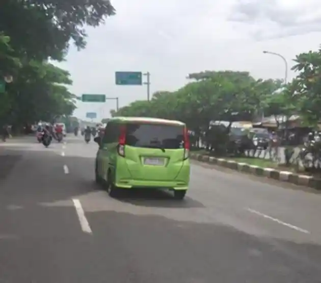 Foto - Daihatsu Thor Lagi-Lagi Tertangkap Kamera di Indonesia