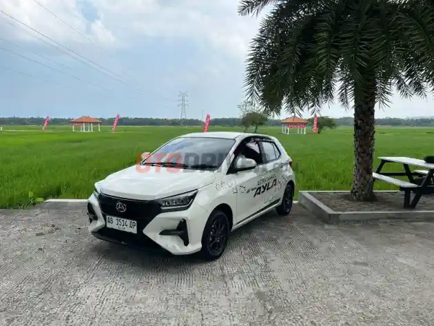 Foto - First Car Buyer Dominasi Pembeli Daihatsu Ayla