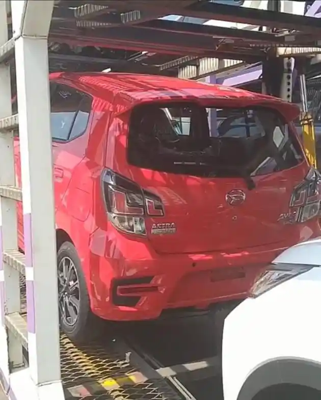 Foto - SPY SHOT: Daihatsu Ayla Facelift