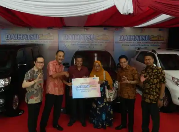 Foto - Daihatsu Sukses Rekondisi Gratis Belasan Mobil di Jawa Timur