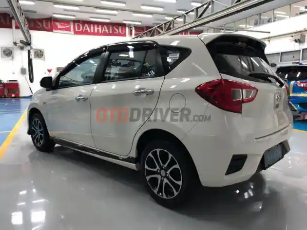 Foto - Daihatsu Luncurkan Sirion Baru, Harga Mulai Rp 200,1 juta