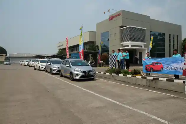 Foto - Daihatsu Sirion Model Baru Punya Target Penjualan Kecil