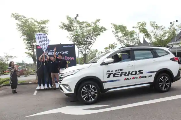 Foto - Sigra Laris, Daihatsu Klaim Alami Peningkatan Penjualan