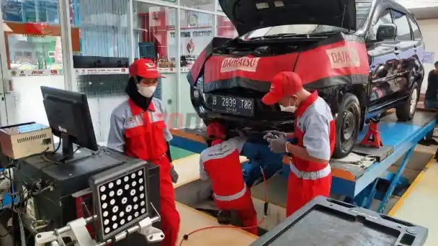 Foto - Keren! Sekolah Ini Disulap Bak Bengkel Resmi Daihatsu