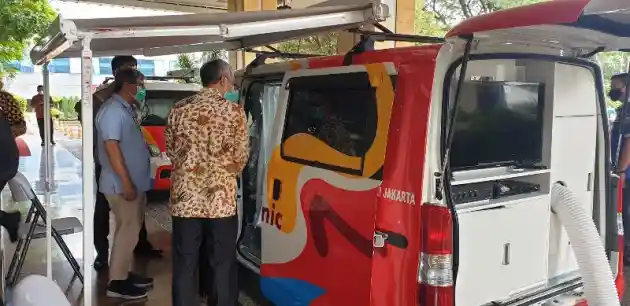 Foto - Daihatsu Sumbang 2 Gran Max Modifikasi Untuk Ambulance, Speknya Boleh Juga