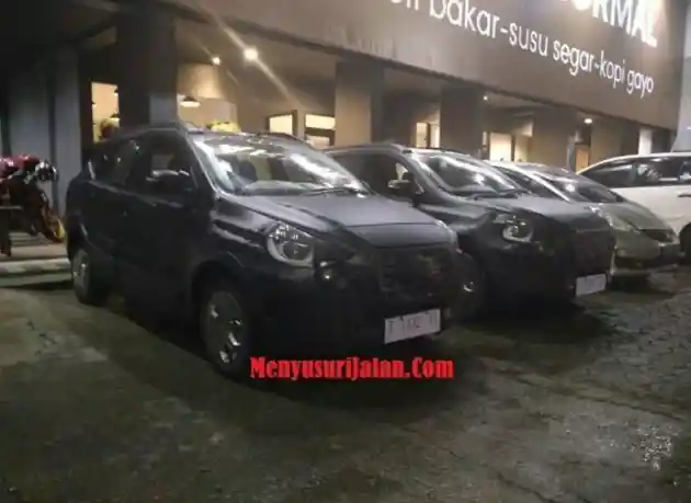 Foto - Datsun Cross Kembali Tertangkap Kamera di Subang (5 Foto)