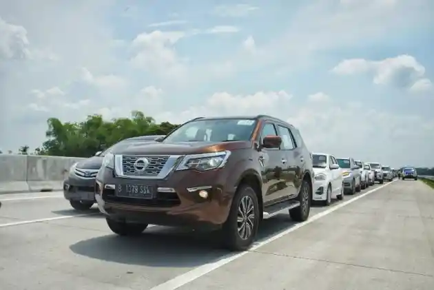 Foto - Kegirangan Nissan-Datsun Dalam Peresmian Tol Trans Jawa