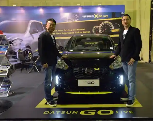 Foto - Datsun GO-Live Berkolaborasi Dengan Merek Sepatu. Apa Hubungannya?