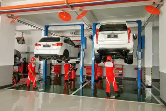 Foto - Belum Genap Seminggu, Mitsubishi Resmikan Dealer Baru Lagi