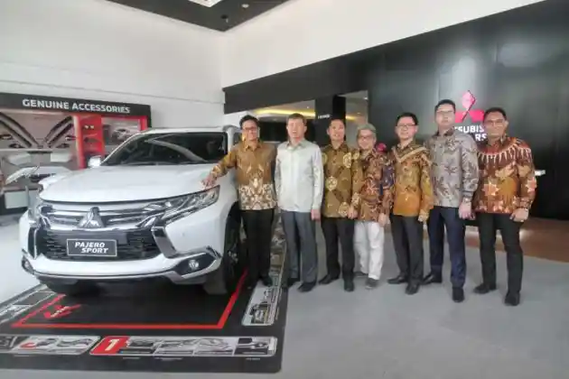 Foto - Belum Genap Seminggu, Mitsubishi Resmikan Dealer Baru Lagi