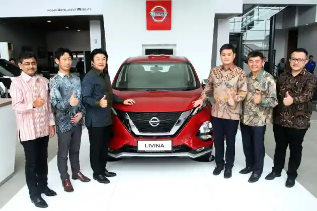 Foto - Nissan Makin Eksis Di Sumatera Utara Dengan Resmikan Dealer Baru