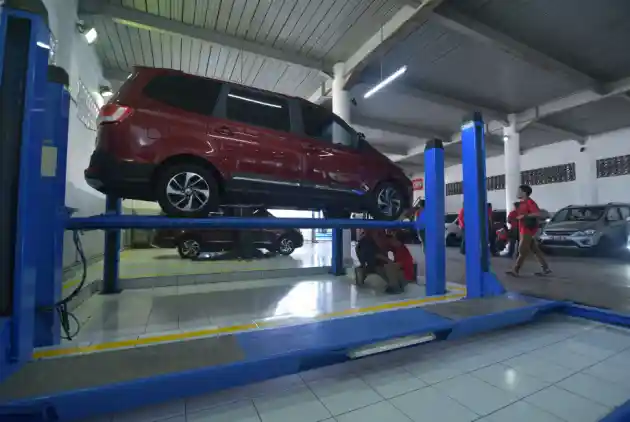 Foto - Melihat Isi Dealer Wuling Bali (10 Foto)