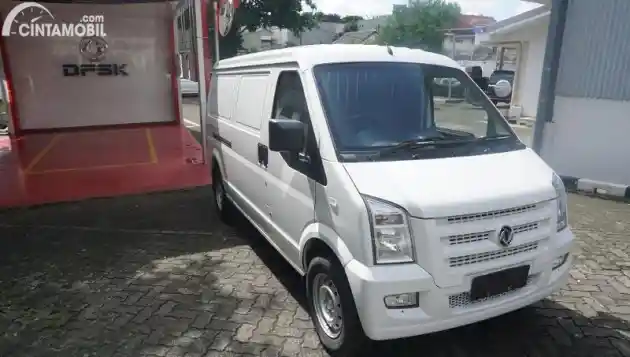 Foto - DFSK Resmi Menjual Blind Van Seharga Rp 185 Juta dan Bisa Tampung 11 Penumpang