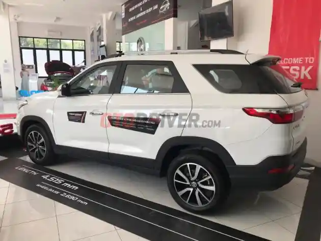 Foto - Bukan SUV, Inilah Mobil Terlaris DFSK