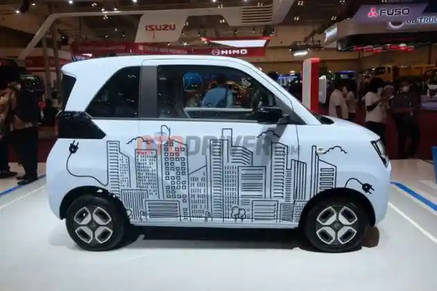 Foto - Ini Daftar Mobil Listrik Murni di GIIAS 2022, Mulai Mobil Penumpang Hingga Komersial