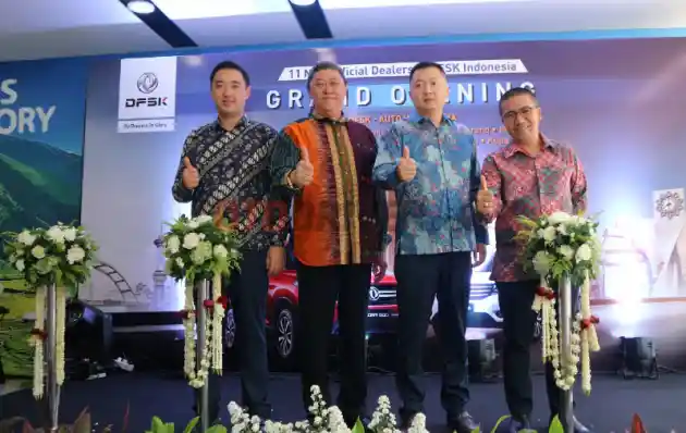 Foto - Resmikan 11 Dealer Baru Serentak, Bukti Keseriusan DFSK