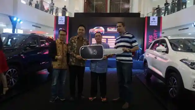 Foto - Promo Menarik DFSK Glory 560 Untuk 'Wong Kito Galo'