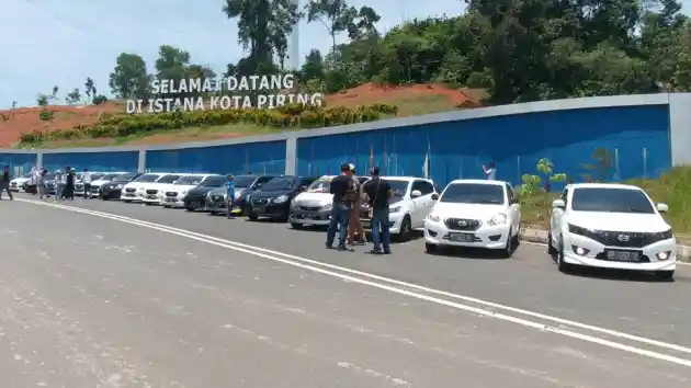 Foto - Bendera Kebanggaan Datsun GO+ Community Indonesia Disambut Di Tanjung Pinang