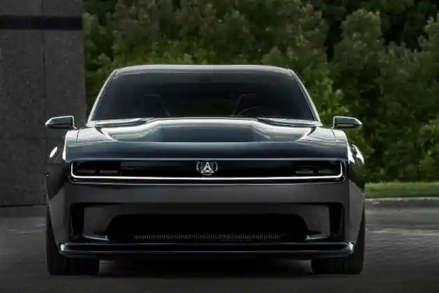 Foto - Dodge Charger EV, Sebuah Redefinisi Kultur Muscle Car di Era Mobil Setrum