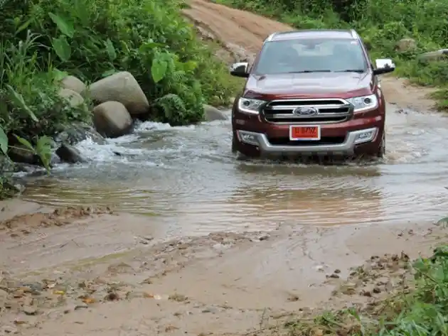 Foto - All New Ford Everest Uji Lintasan Off-Road : Dibantu Peranti Cerdas