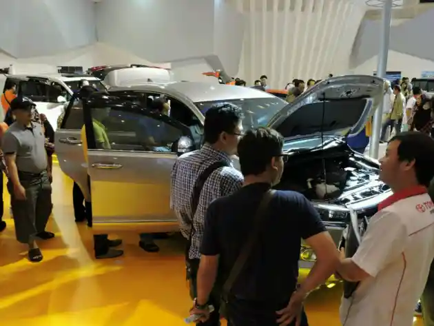 Foto - GIIAS Surabaya Auto Show : Raih 16 Ribu Pengunjung Di Hari Ketiga