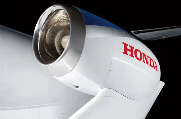 Foto - Honda Resmi Jadi Produsen Pesawat Terbang, Mulai Kirim Jet-nya