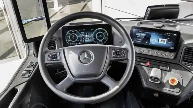 Foto - Truk Listrik Mercedes-Benz eActros Siap Meluncur Di Eropa