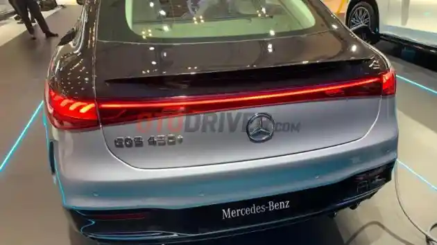 Foto - Dijual Terbatas, Lebih Dekat Dengan Mercedes-Benz EQS Edition One