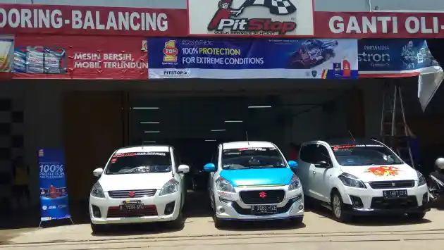 Foto - Ertiga Club Indonesia Chapter Tangerang Sumringah Ganti Oli Gratis