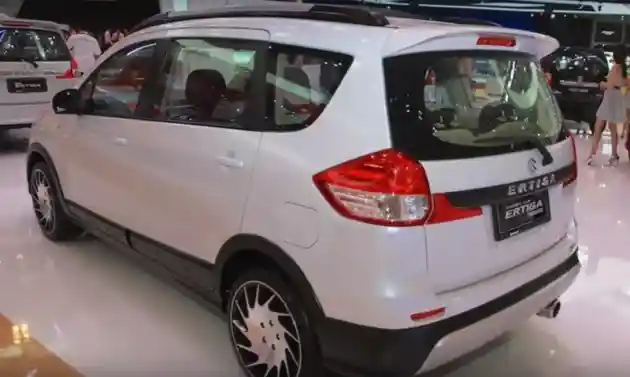 Foto - Suzuki Ertiga Cross Sedang Bersiap Muncul?