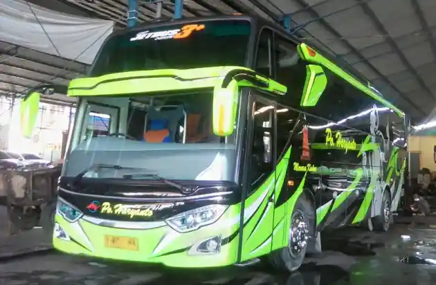 Foto - PO Haryanto Rombak Tampang Bus Lawas Jadi Jetbus 3 Voyager