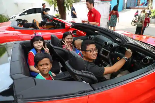 Foto - Club Ferrari Kunjungi Yayasan Kasih Anak Kanker Indonesia Dalam Misi Kemanusiaan