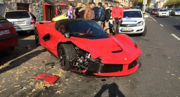 Foto - LaFerrari Hancur Akibat Sopir Ugal-Ugalan