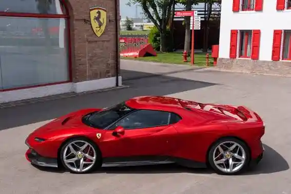 Foto - Inilah Ferrari SP38 Deborah. Hanya Dibuat 1 Unit Saja!