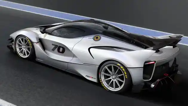 Foto - Ferrari FXX K Evo Resmi Diperkenalkan, Sangar Nan Aerodinamis