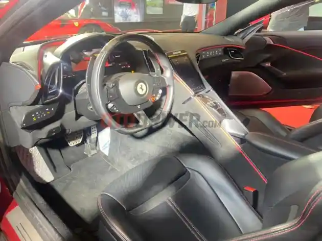 Foto - Inilah Dua Ferrari Baru Yang Hadir di Tanah Air, Salah Satunya Plug In Hybrid