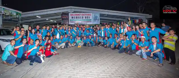 Foto - Honda HR-V Club Indonesia Gelar Bukber yang Membumi