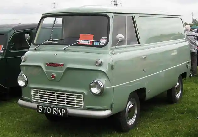 Foto - Ford Econoline Gen I, Satu-Satunya Mobil Ford Bergaya COE