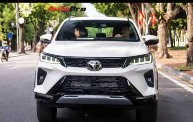 Foto - Toyota Fortuner Meluncur Terlebih Dahulu Di Vietnam Ketimbang Indonesia